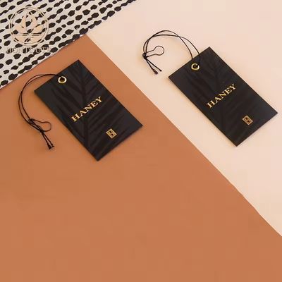 Μαύρες ετικέτες ρούχων με ανάγλυφο Eco Friendly Luxury Printed Custom Label Ετικέτες για ρούχα